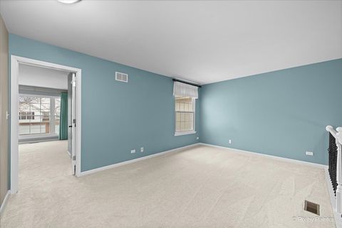 Tiny photo for 715 Riding Lane #715, St. Charles, IL 60174 (MLS # 12615704)