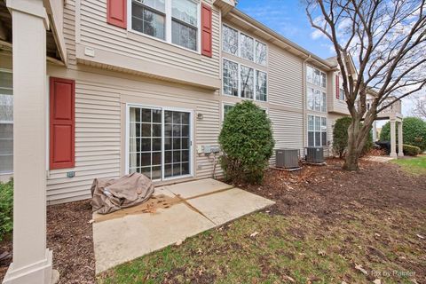 Tiny photo for 715 Riding Lane #715, St. Charles, IL 60174 (MLS # 12615704)