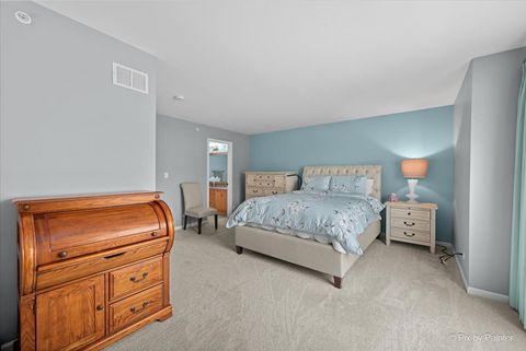 Tiny photo for 715 Riding Lane #715, St. Charles, IL 60174 (MLS # 12615704)