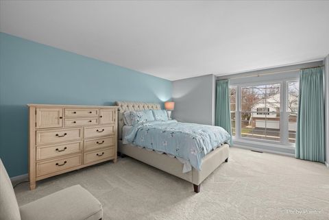 Tiny photo for 715 Riding Lane #715, St. Charles, IL 60174 (MLS # 12615704)