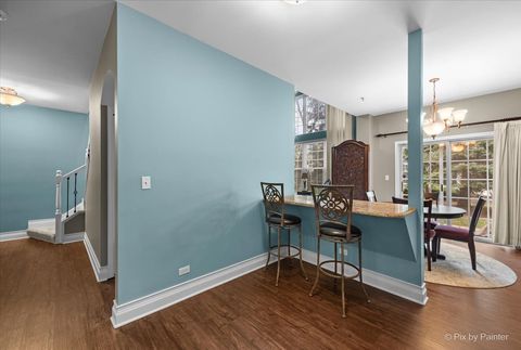 Tiny photo for 715 Riding Lane #715, St. Charles, IL 60174 (MLS # 12615704)