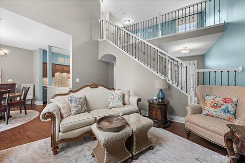 Tiny photo for 715 Riding Lane #715, St. Charles, IL 60174 (MLS # 12615704)