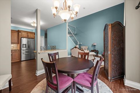 Tiny photo for 715 Riding Lane #715, St. Charles, IL 60174 (MLS # 12615704)