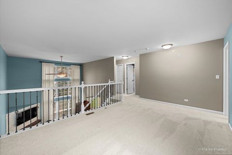 Tiny photo for 715 Riding Lane #715, St. Charles, IL 60174 (MLS # 12615704)