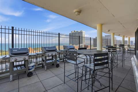 Tiny photo for 2930 N Sheridan Road #306, Chicago, IL 60657 (MLS # 12713459)