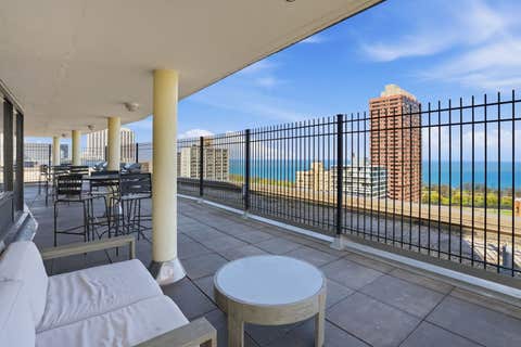 Tiny photo for 2930 N Sheridan Road #306, Chicago, IL 60657 (MLS # 12713459)