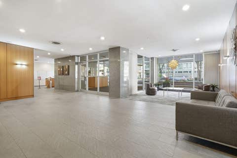 Tiny photo for 2930 N Sheridan Road #306, Chicago, IL 60657 (MLS # 12713459)