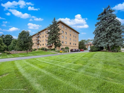 Tiny photo for 40 S Main Street #2C, Glen Ellyn, IL 60137 (MLS # 12732682)