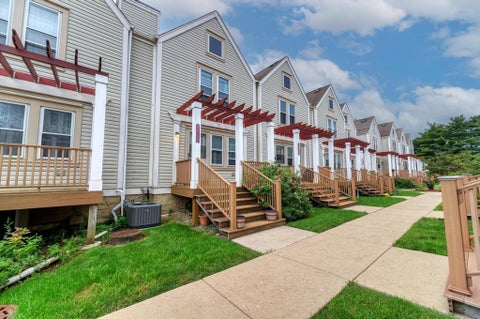 Tiny photo for 219 N Walnut Street #H, Bensenville, IL 60106 (MLS # 12740537)