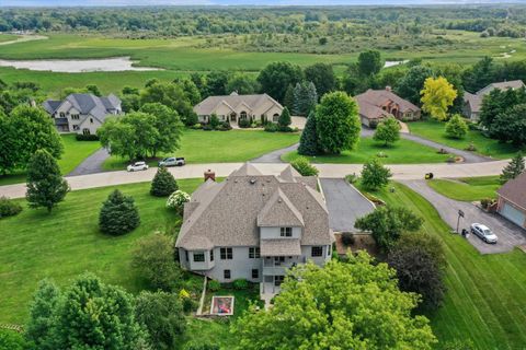 A home in Lakemoor