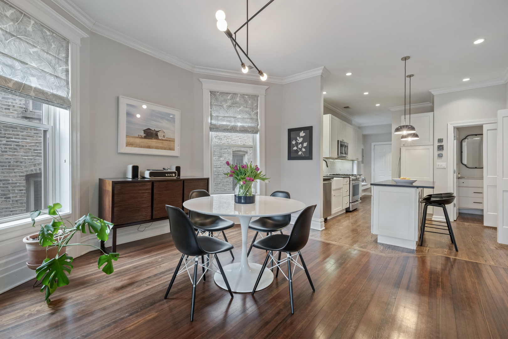 3130 N Clifton Avenue 2