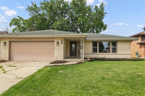 Tiny photo for 947 E 169th Street, South Holland, IL 60473 (MLS # 12671821)