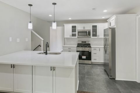 Tiny photo for 947 E 169th Street, South Holland, IL 60473 (MLS # 12671821)