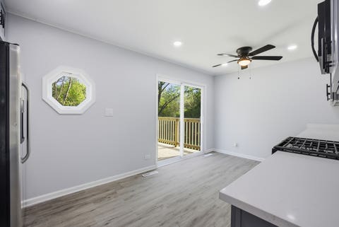 Tiny photo for 915 Mayfield Drive, Round Lake Beach, IL 60073 (MLS # 12683288)