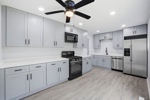 Tiny photo for 915 Mayfield Drive, Round Lake Beach, IL 60073 (MLS # 12683288)