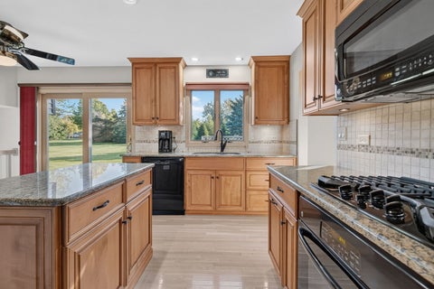 Tiny photo for 406 Buckingham Place, Shorewood, IL 60404 (MLS # 12778186)