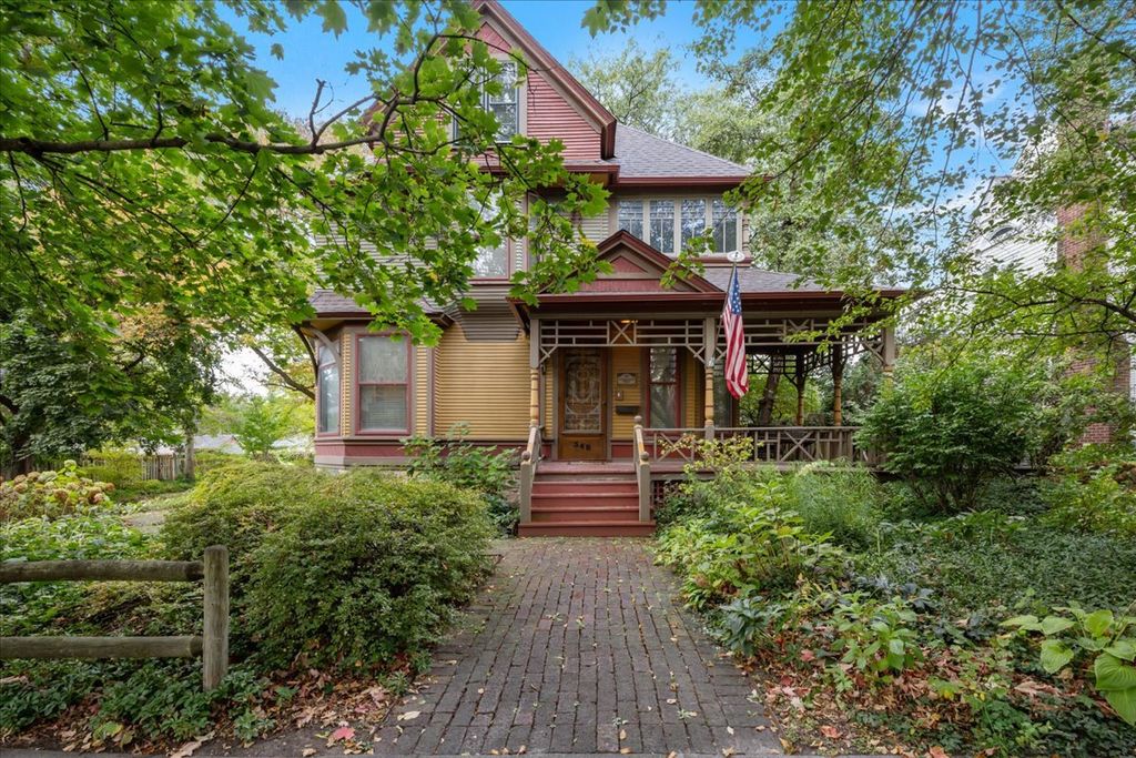 Photo for 348 Arbor Avenue, West Chicago, IL 60185 (MLS # 12492005)