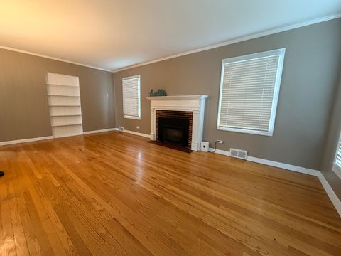 Tiny photo for 745 S CHESTNUT Avenue, Arlington Heights, IL 60005 (MLS # 12519998)