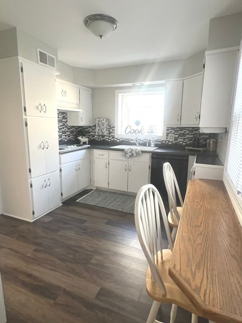 Tiny photo for 745 S CHESTNUT Avenue, Arlington Heights, IL 60005 (MLS # 12519998)