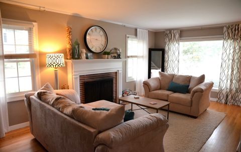 Tiny photo for 745 S CHESTNUT Avenue, Arlington Heights, IL 60005 (MLS # 12519998)