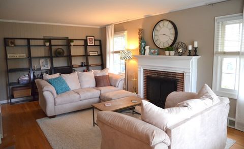 Tiny photo for 745 S CHESTNUT Avenue, Arlington Heights, IL 60005 (MLS # 12519998)