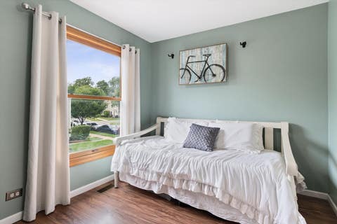 Tiny photo for 1105 Mount Vernon Court #A, Wheaton, IL 60189 (MLS # 12734407)