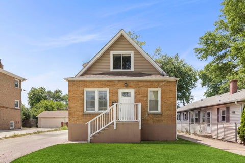 Tiny photo for 8019 46th Street, Lyons, IL 60534 (MLS # 12748478)