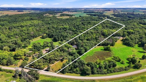Tiny photo for 1713 Lindle Avenue, Muscatine, IA 52761 (MLS # 12684240)