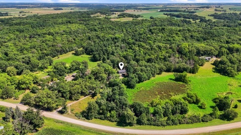 Tiny photo for 1713 Lindle Avenue, Muscatine, IA 52761 (MLS # 12684240)