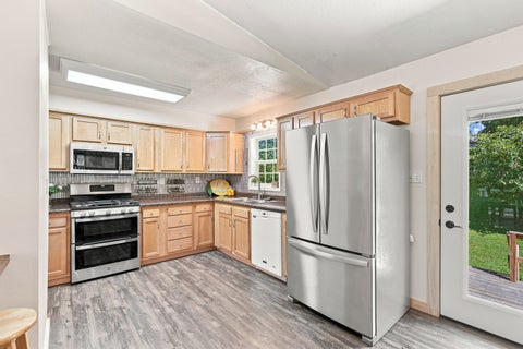 Tiny photo for 1713 Lindle Avenue, Muscatine, IA 52761 (MLS # 12684240)