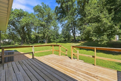 Tiny photo for 1713 Lindle Avenue, Muscatine, IA 52761 (MLS # 12684240)