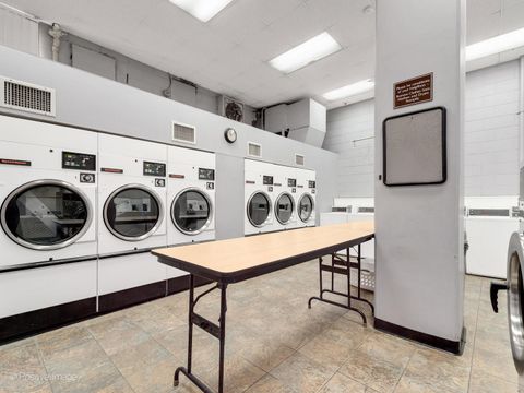 Tiny photo for 40 N Tower Road #12F, Oak Brook, IL 60523 (MLS # 12380674)