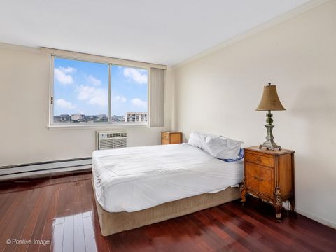 Tiny photo for 40 N Tower Road #12F, Oak Brook, IL 60523 (MLS # 12380674)