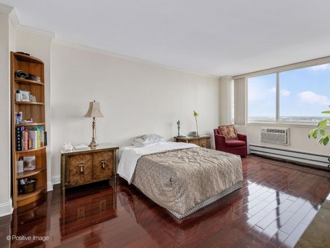 Tiny photo for 40 N Tower Road #12F, Oak Brook, IL 60523 (MLS # 12380674)