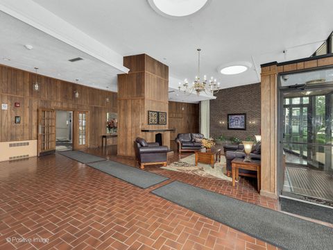 Tiny photo for 40 N Tower Road #12F, Oak Brook, IL 60523 (MLS # 12380674)