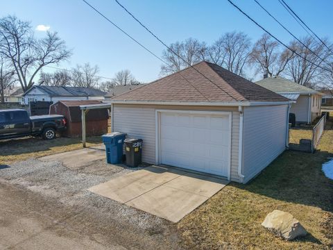 Tiny photo for 284 N Clinton Avenue, Bradley, IL 60915 (MLS # 12569303)