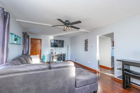 Tiny photo for 284 N Clinton Avenue, Bradley, IL 60915 (MLS # 12569303)