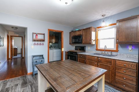 Tiny photo for 284 N Clinton Avenue, Bradley, IL 60915 (MLS # 12569303)