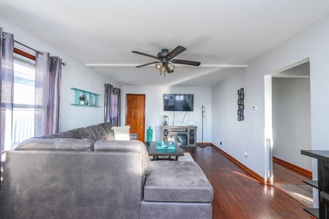 Tiny photo for 284 N Clinton Avenue, Bradley, IL 60915 (MLS # 12569303)