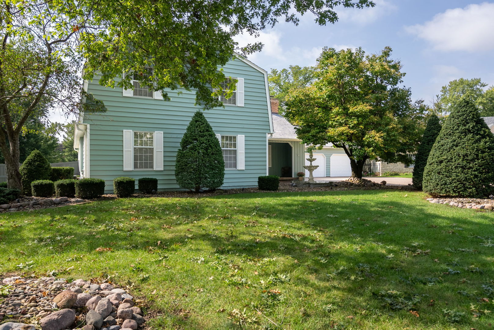 4005 Lakehurst Court