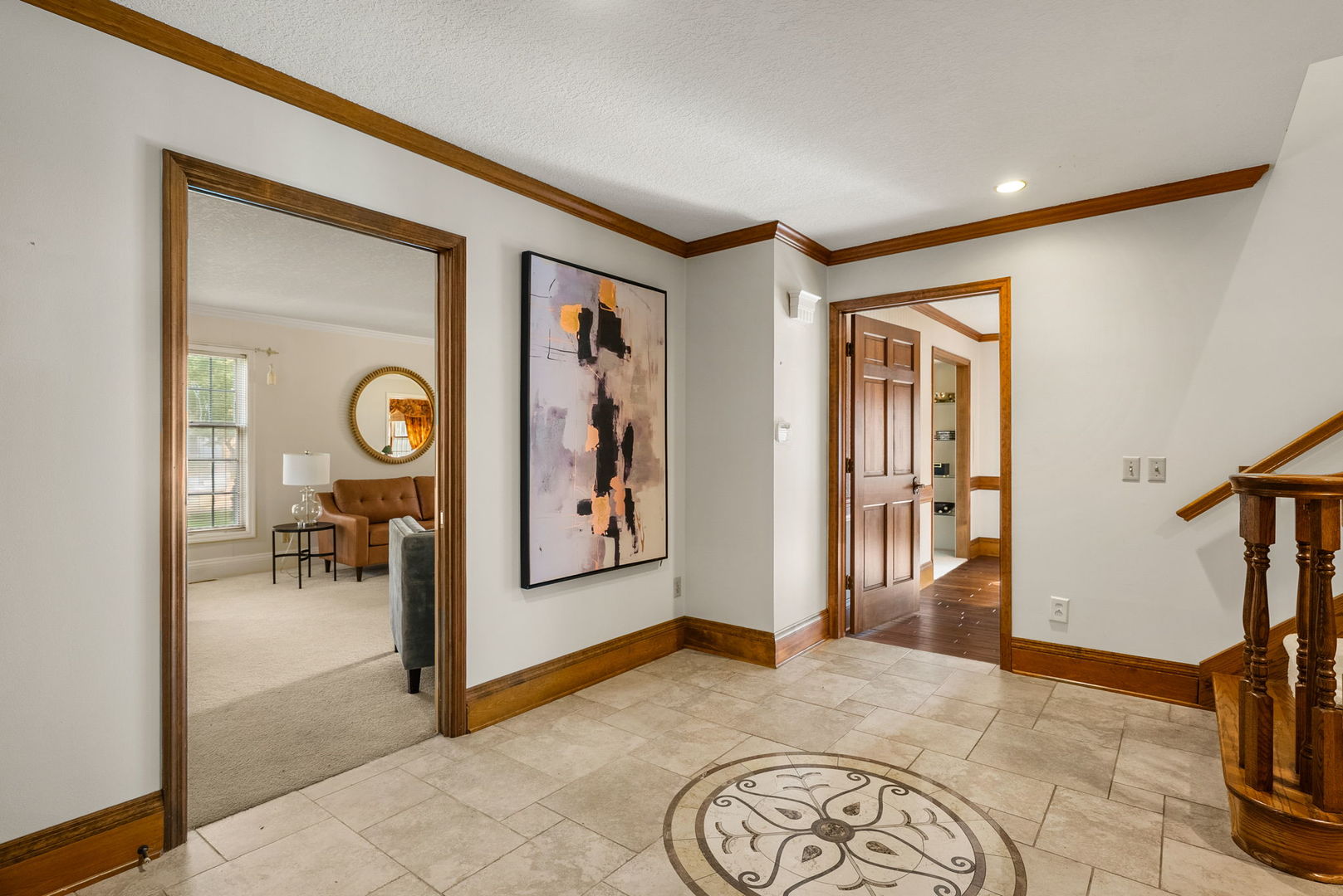 4005 Lakehurst Court