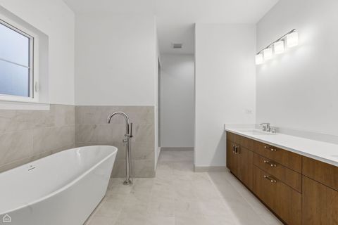 Tiny photo for 2832 W Wilcox Street, Chicago, IL 60612 (MLS # 12601017)