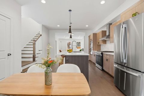 Tiny photo for 2832 W Wilcox Street, Chicago, IL 60612 (MLS # 12601017)