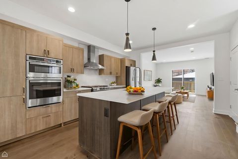 Tiny photo for 2832 W Wilcox Street, Chicago, IL 60612 (MLS # 12601017)