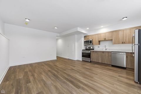 Tiny photo for 2832 W Wilcox Street, Chicago, IL 60612 (MLS # 12601017)