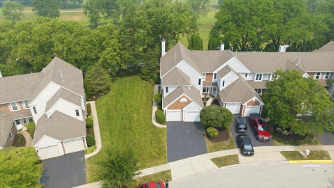 Tiny photo for 150 Inverness Court #2, Elk Grove Village, IL 60007 (MLS # 12764180)