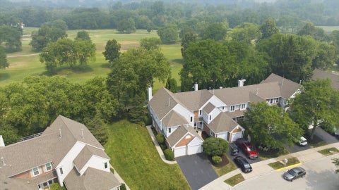 Tiny photo for 150 Inverness Court #2, Elk Grove Village, IL 60007 (MLS # 12764180)
