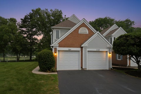 Tiny photo for 150 Inverness Court #2, Elk Grove Village, IL 60007 (MLS # 12764180)