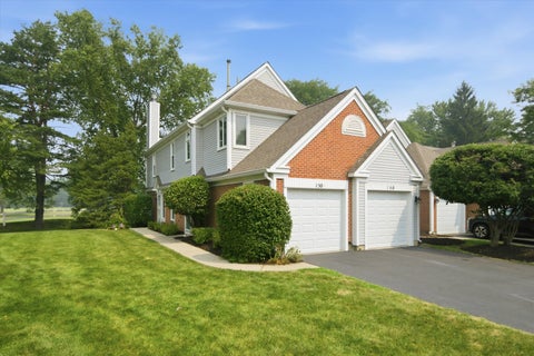 Tiny photo for 150 Inverness Court #2, Elk Grove Village, IL 60007 (MLS # 12764180)