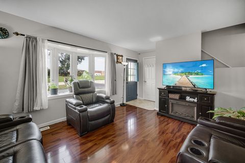 Tiny photo for 25W277 Doris Avenue, Carol Stream, IL 60188 (MLS # 12498920)